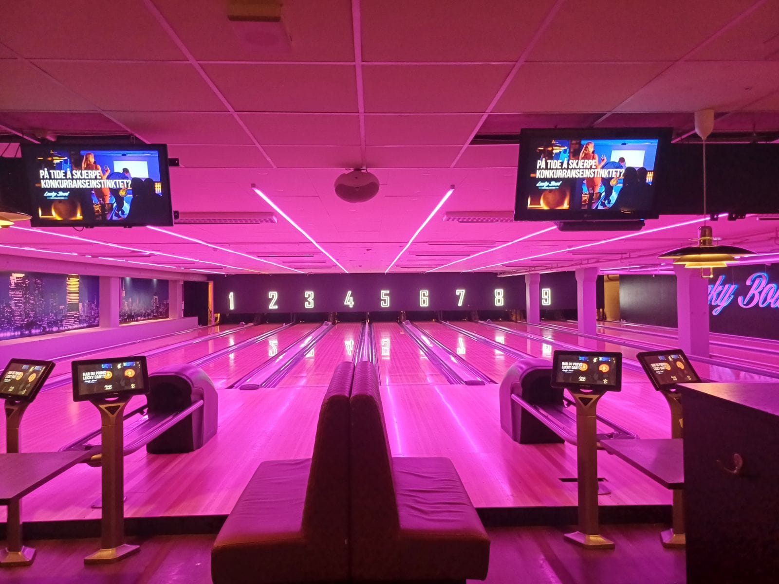 image00000111 bowling alley